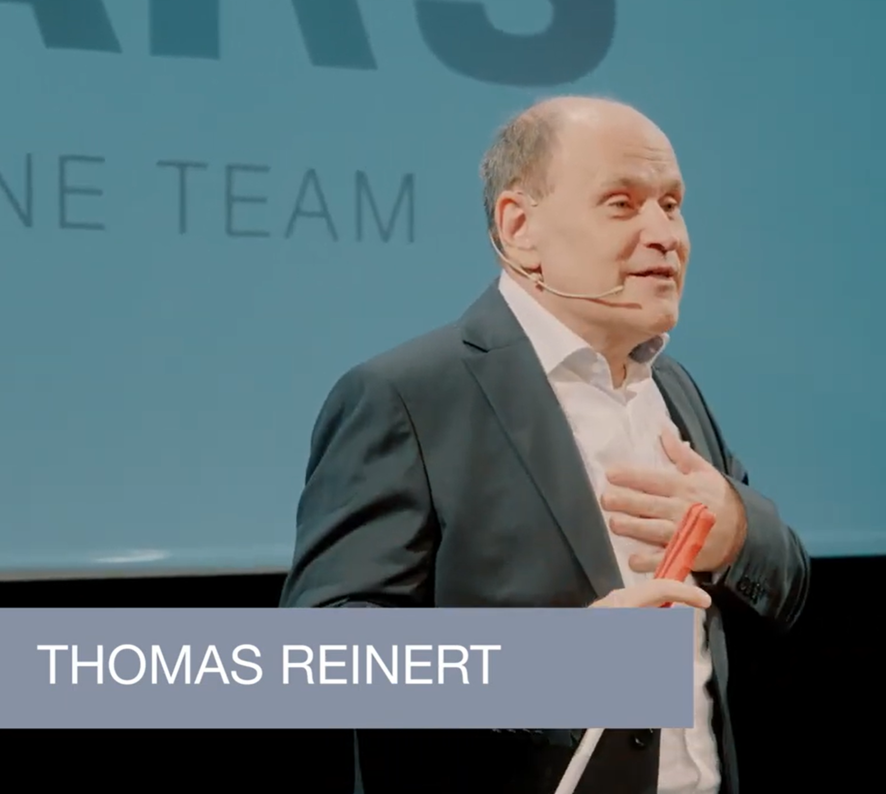 Thomas Reinert bei seiner Keynote zum Thema Veränderungskompetenz